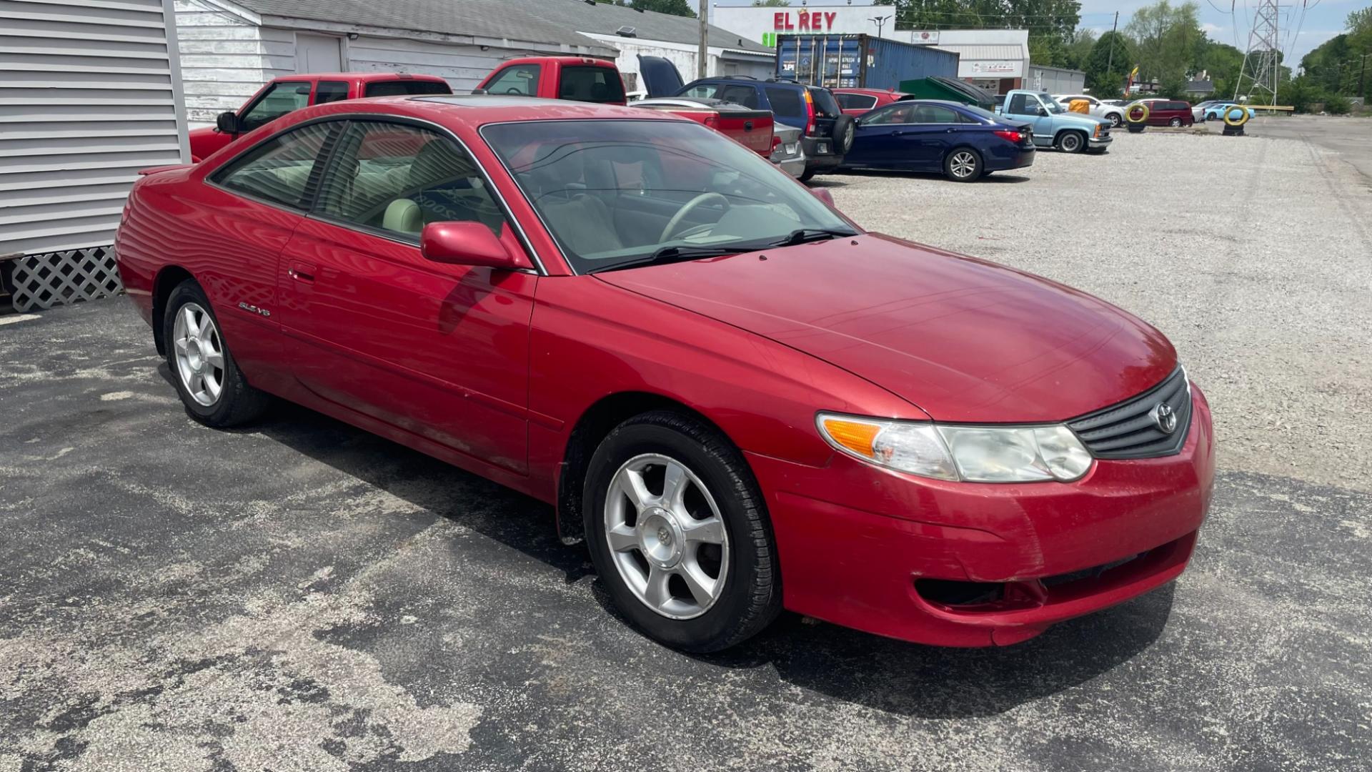 2002 RED /GRAY Toyota Camry Solara SE (2T1CF28P12C) , 4-Speed Automatic transmission, located at 2710A Westlane Rd., Indianapolis, IN, 46268, (317) 291-2000, 39.885670, -86.208160 - Photo#1